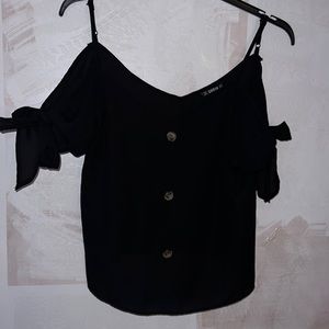 Black cold-shoulder top